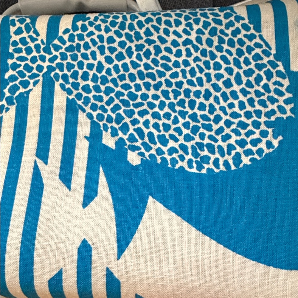 Vintage 1970s Striped Fish Blue/White Patent Leather Cosmetic / Beach Cooler Bag - Picture 9 of 9